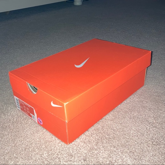 NIKE BOX